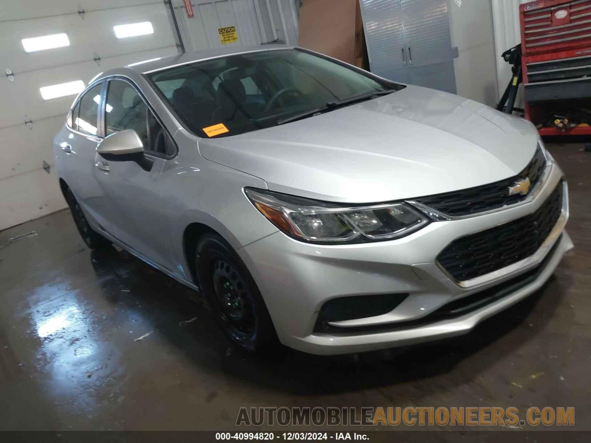 1G1BC5SM2H7121962 CHEVROLET CRUZE 2017