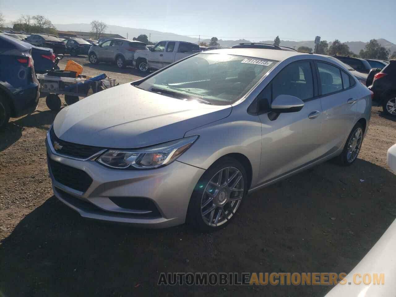 1G1BC5SM2J7149363 CHEVROLET CRUZE 2018