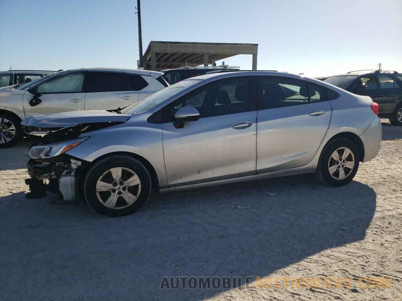 1G1BC5SM2J7200876 CHEVROLET CRUZE 2018