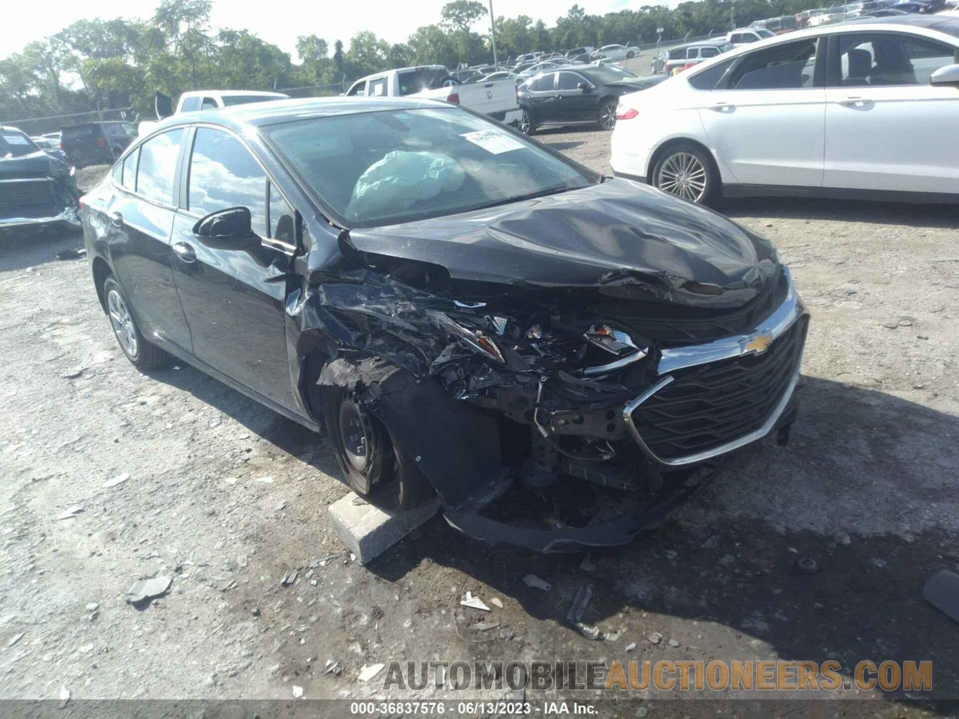 1G1BC5SM2K7133813 CHEVROLET CRUZE 2019