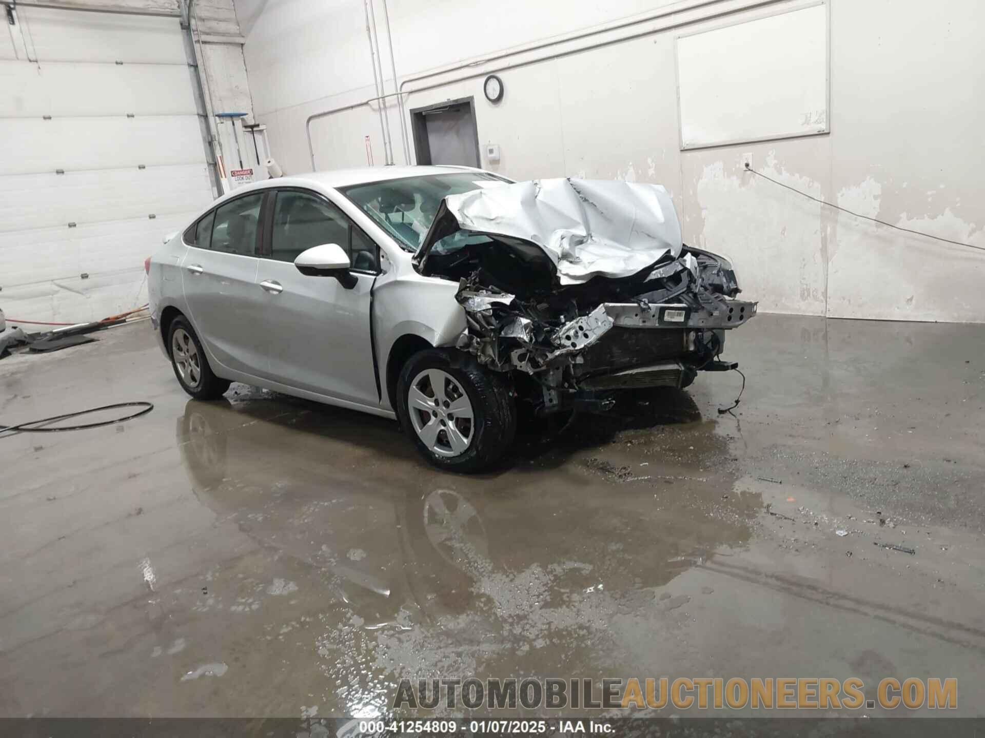 1G1BC5SM3H7107911 CHEVROLET CRUZE 2017