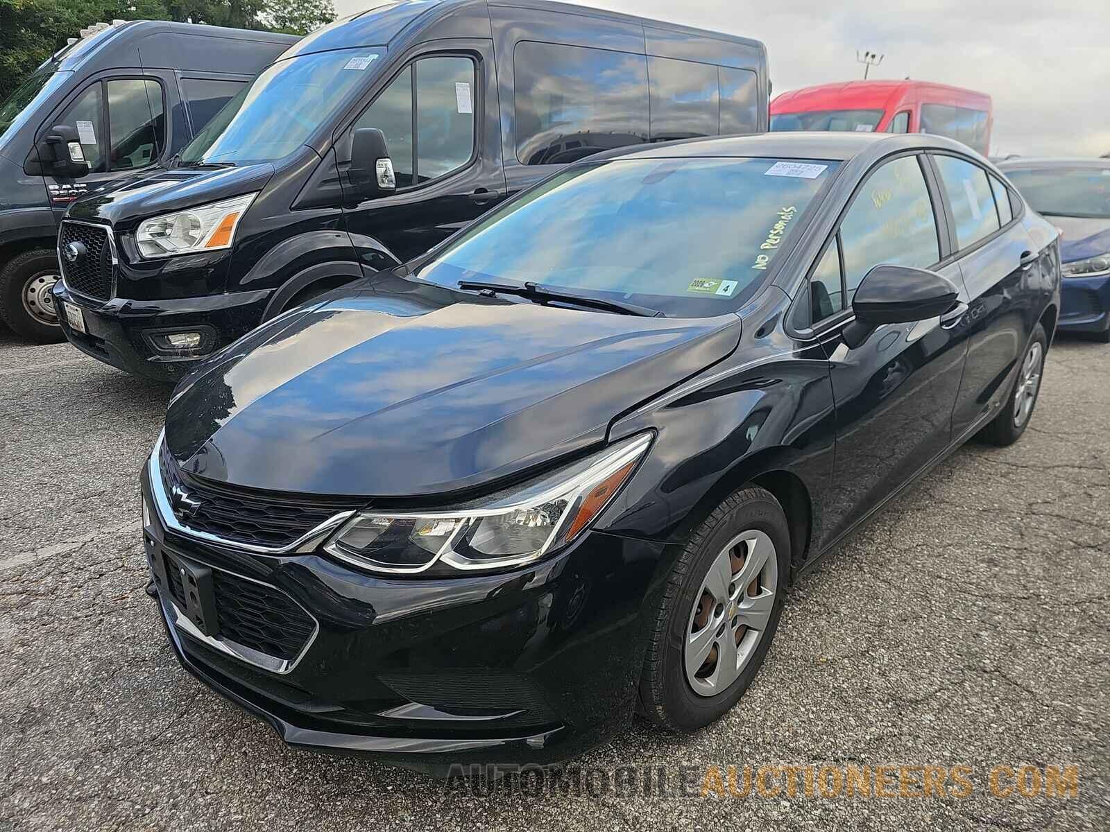 1G1BC5SM3J7110636 Chevrolet Cruze 2018