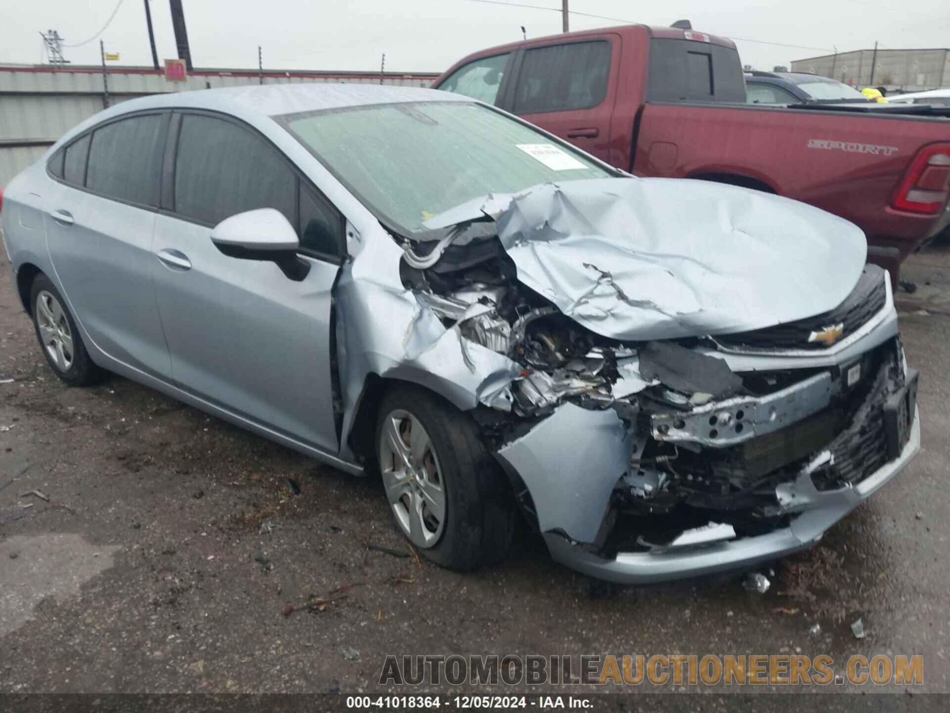 1G1BC5SM3J7117814 CHEVROLET CRUZE 2018