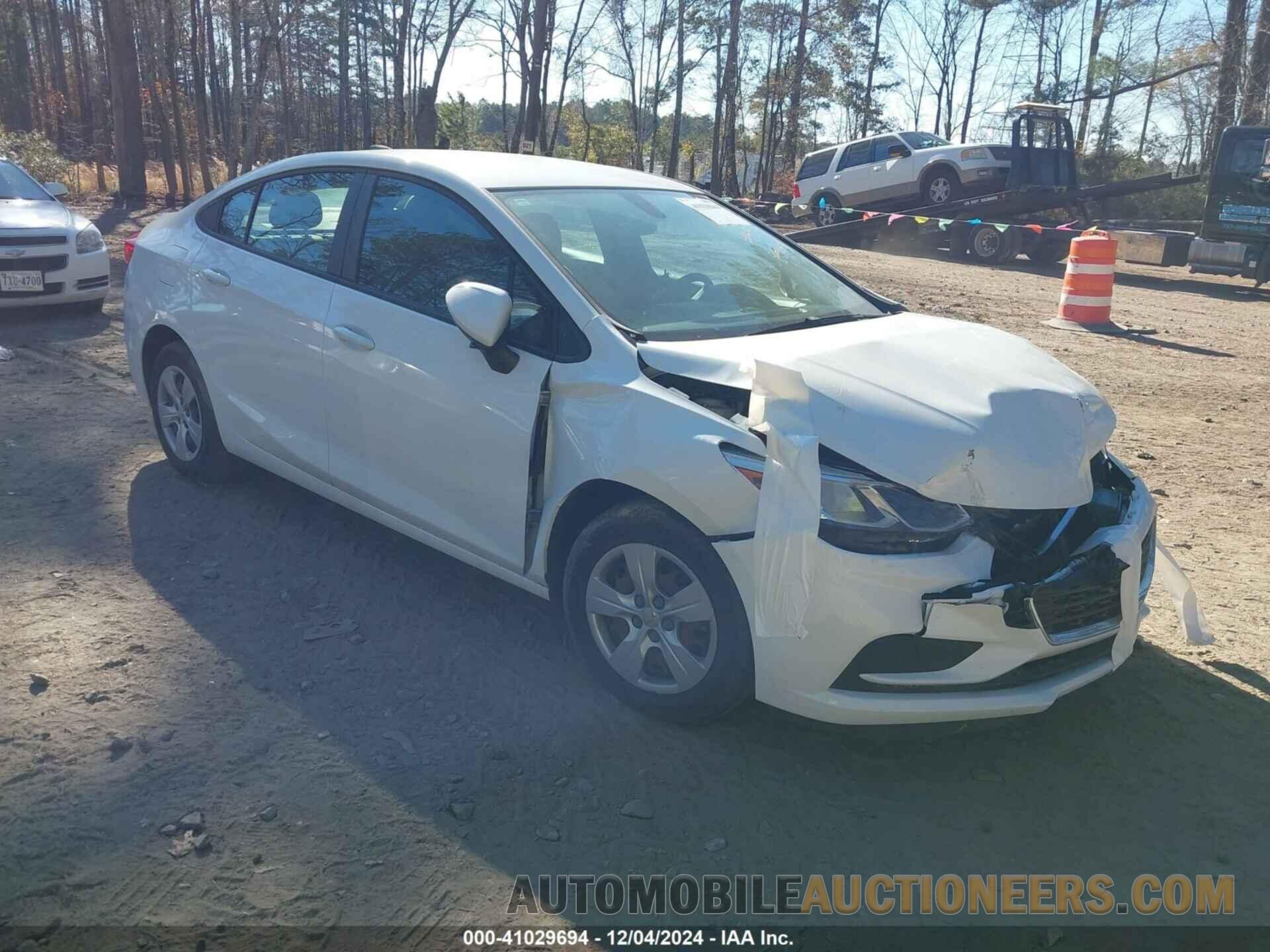 1G1BC5SM3J7127890 CHEVROLET CRUZE 2018