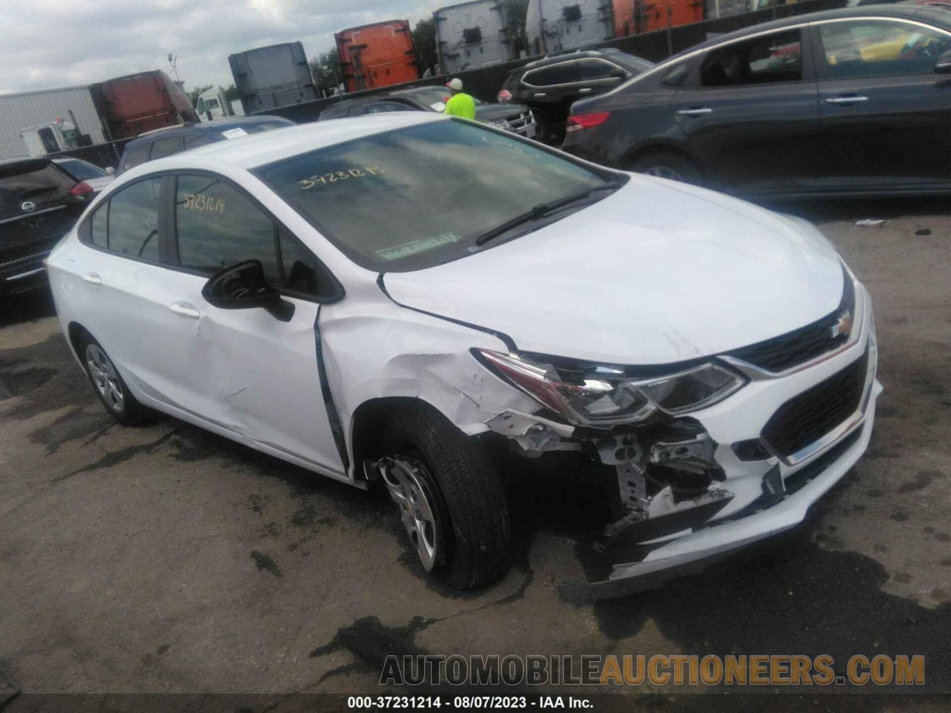 1G1BC5SM3J7236169 CHEVROLET CRUZE 2018