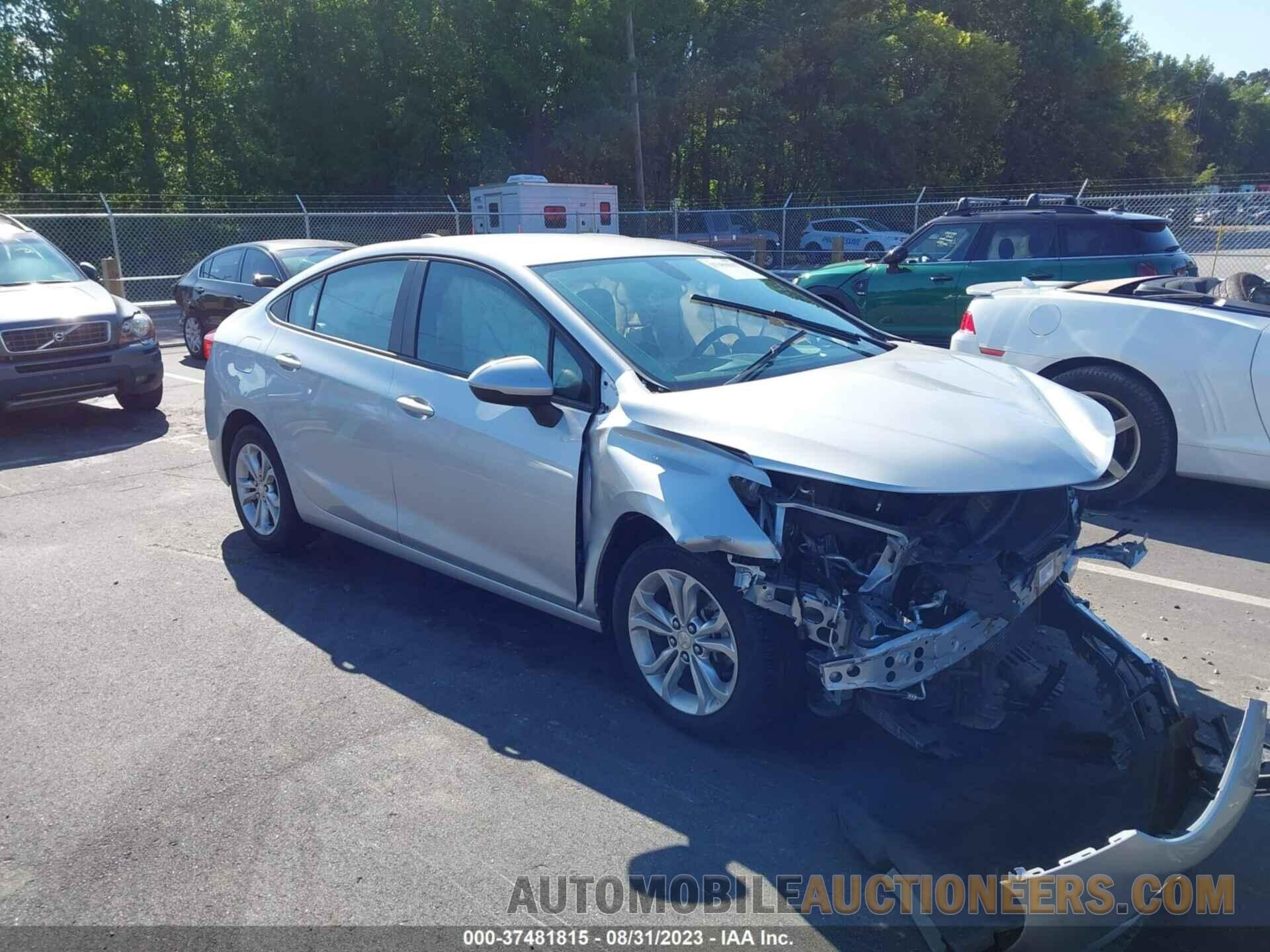 1G1BC5SM3K7147929 CHEVROLET CRUZE 2019