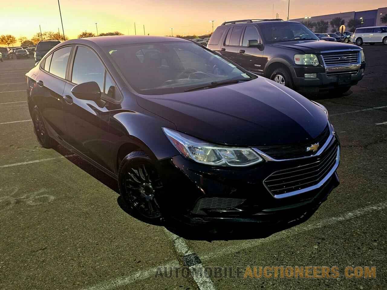 1G1BC5SM4H7238443 CHEVROLET CRUZE 2017