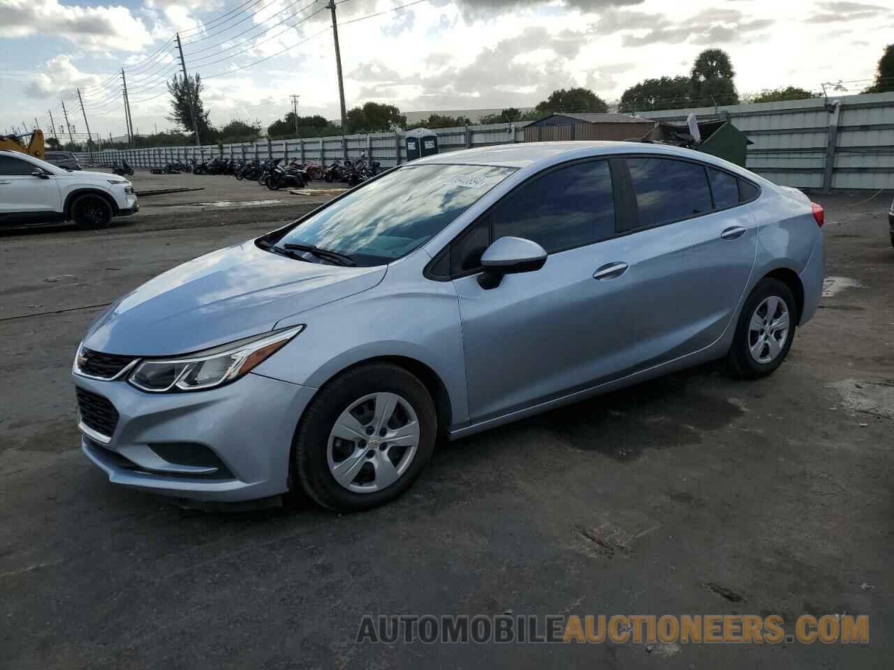 1G1BC5SM4J7115277 CHEVROLET CRUZE 2018