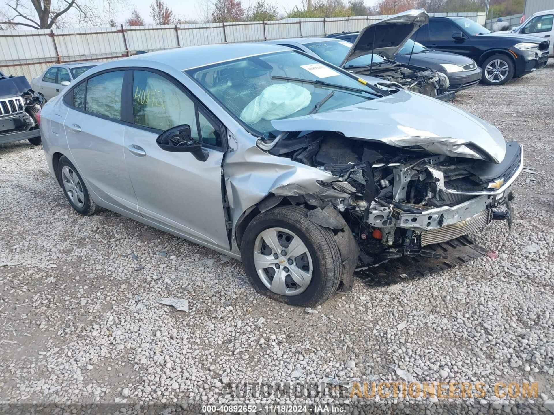 1G1BC5SM4J7137490 CHEVROLET CRUZE 2018