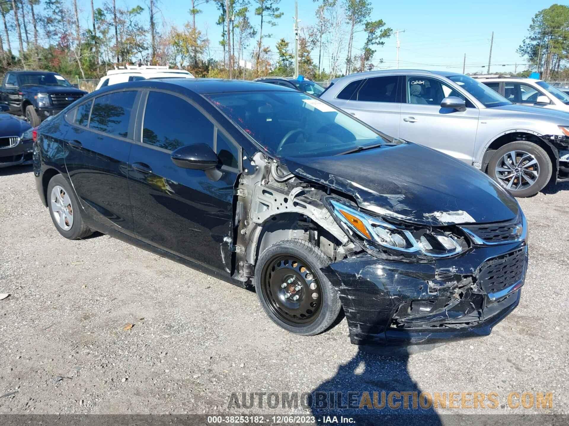 1G1BC5SM4J7211040 CHEVROLET CRUZE 2018