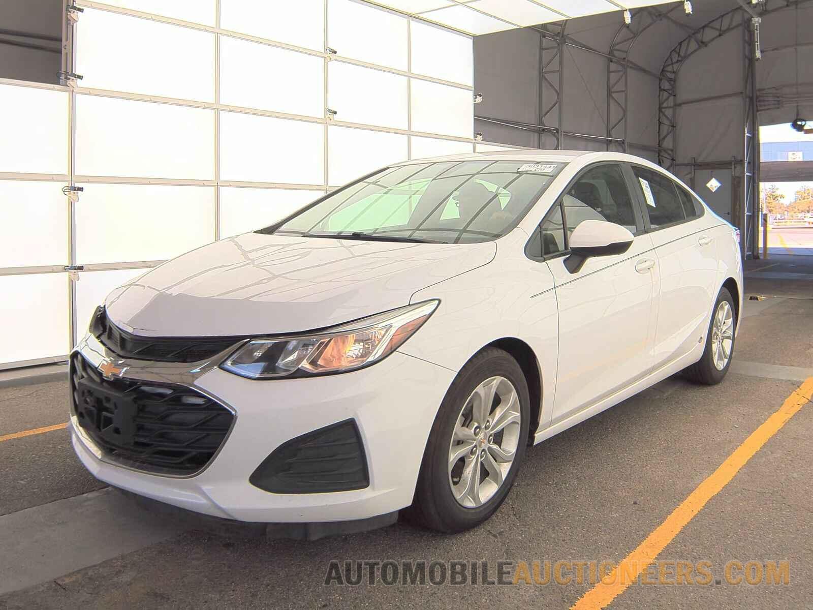 1G1BC5SM4K7152847 Chevrolet Cruze 2019