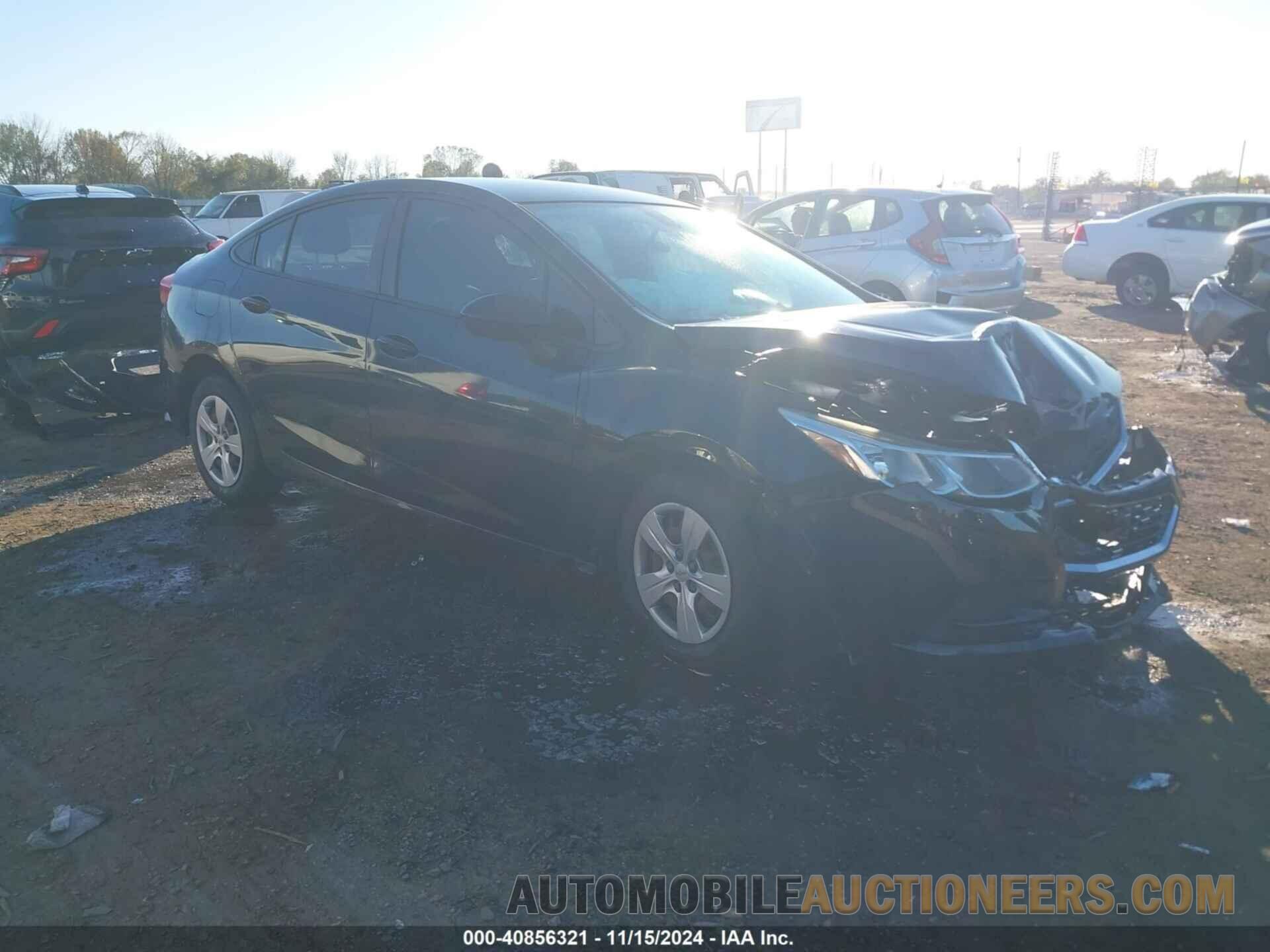 1G1BC5SM5H7124466 CHEVROLET CRUZE 2017