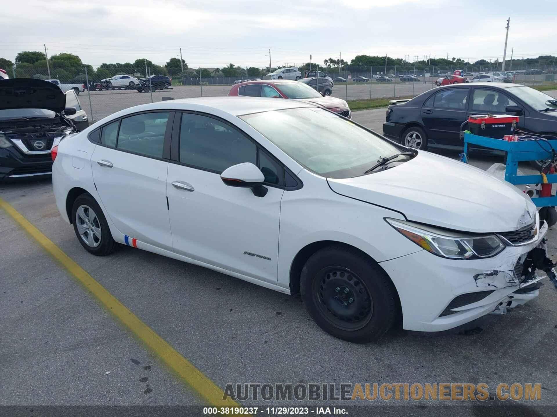 1G1BC5SM5J7108371 CHEVROLET CRUZE 2018