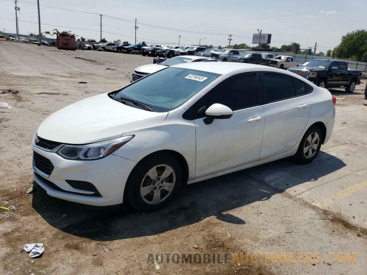 1G1BC5SM5J7135277 CHEVROLET CRUZE 2018