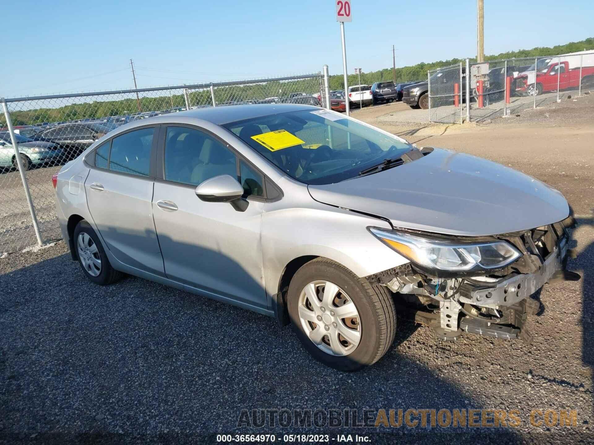 1G1BC5SM5J7151897 CHEVROLET CRUZE 2018