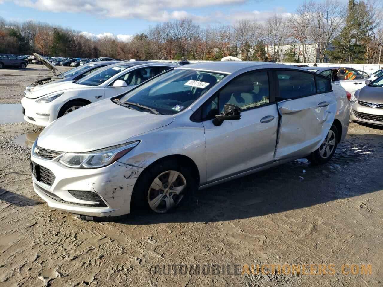 1G1BC5SM5J7195186 CHEVROLET CRUZE 2018