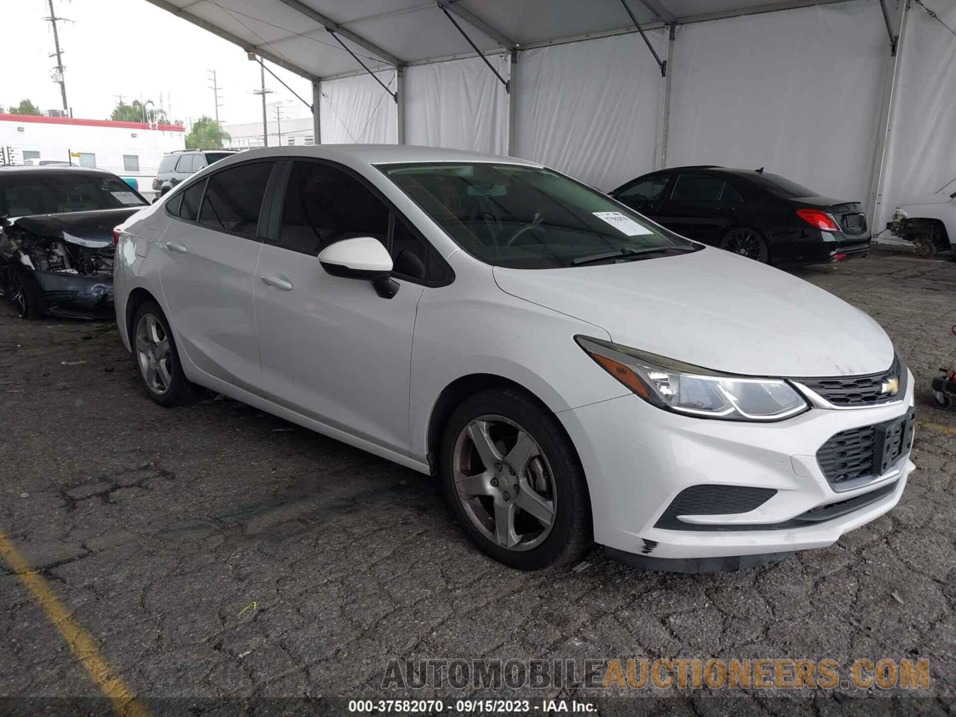 1G1BC5SM5J7220572 CHEVROLET CRUZE 2018