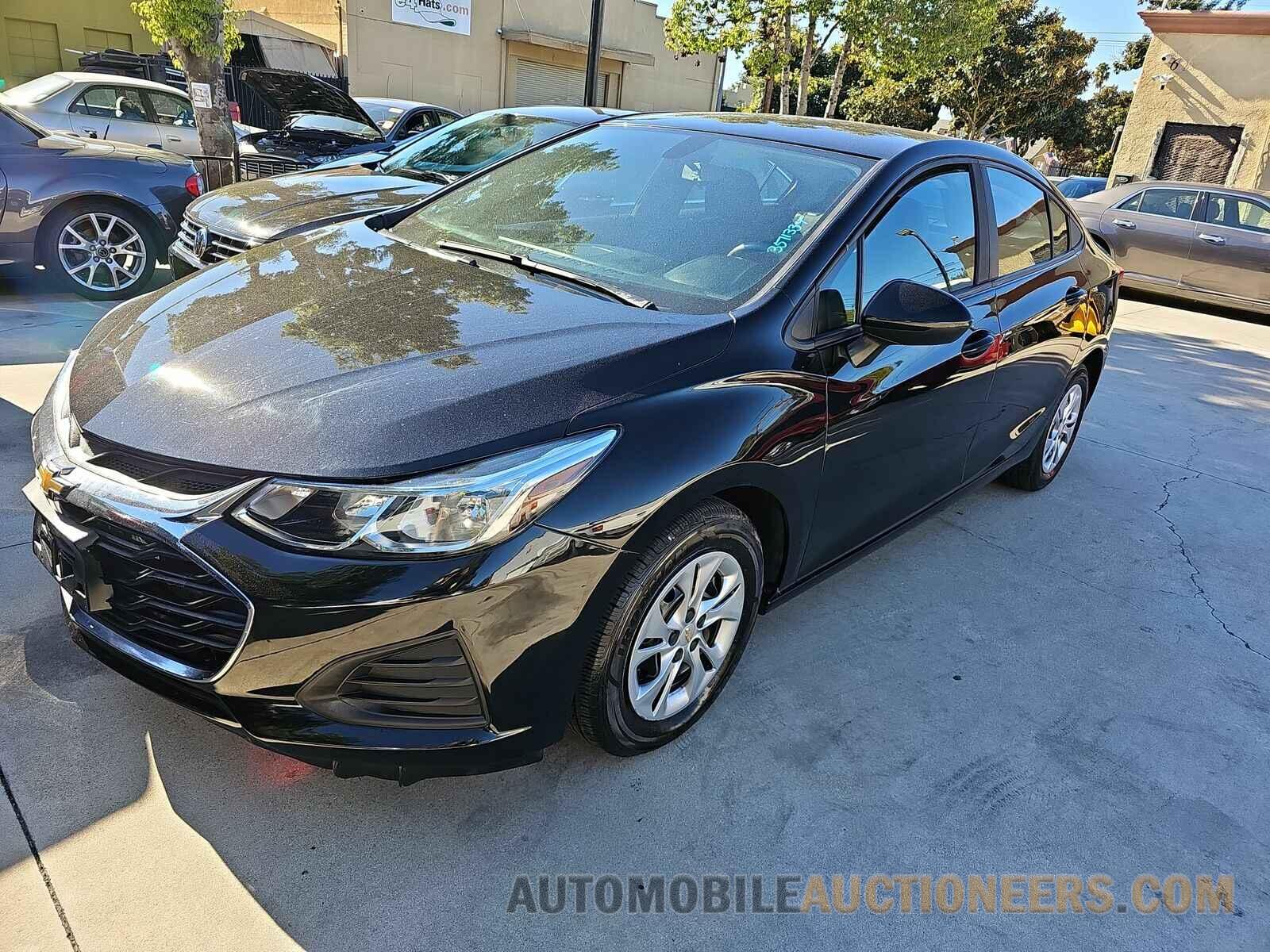 1G1BC5SM5K7150301 Chevrolet Cruze 2019