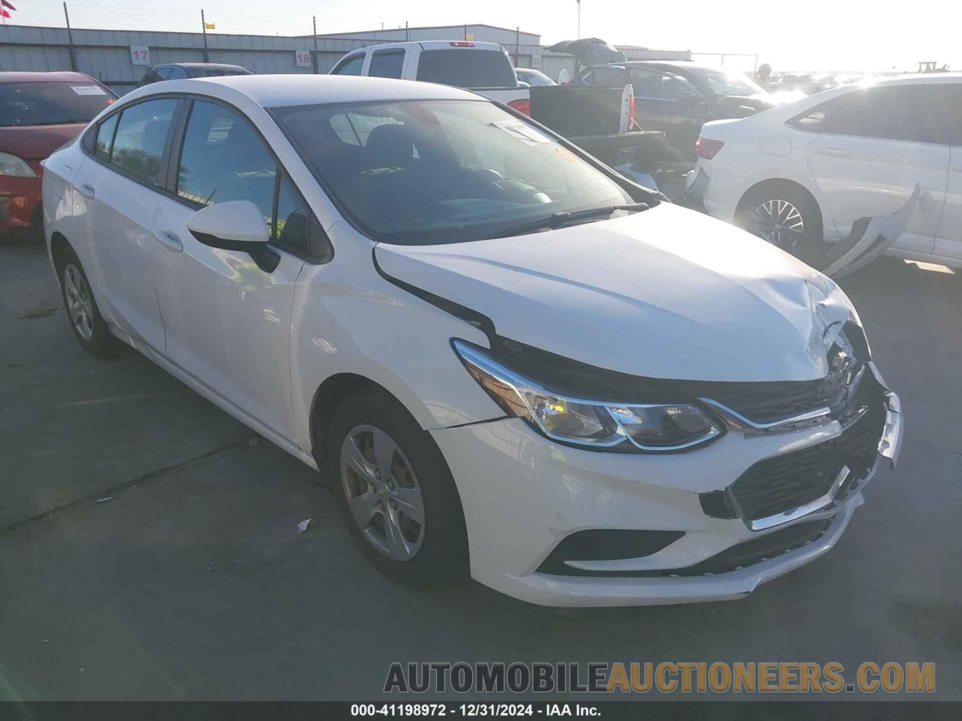 1G1BC5SM6J7106872 CHEVROLET CRUZE 2018