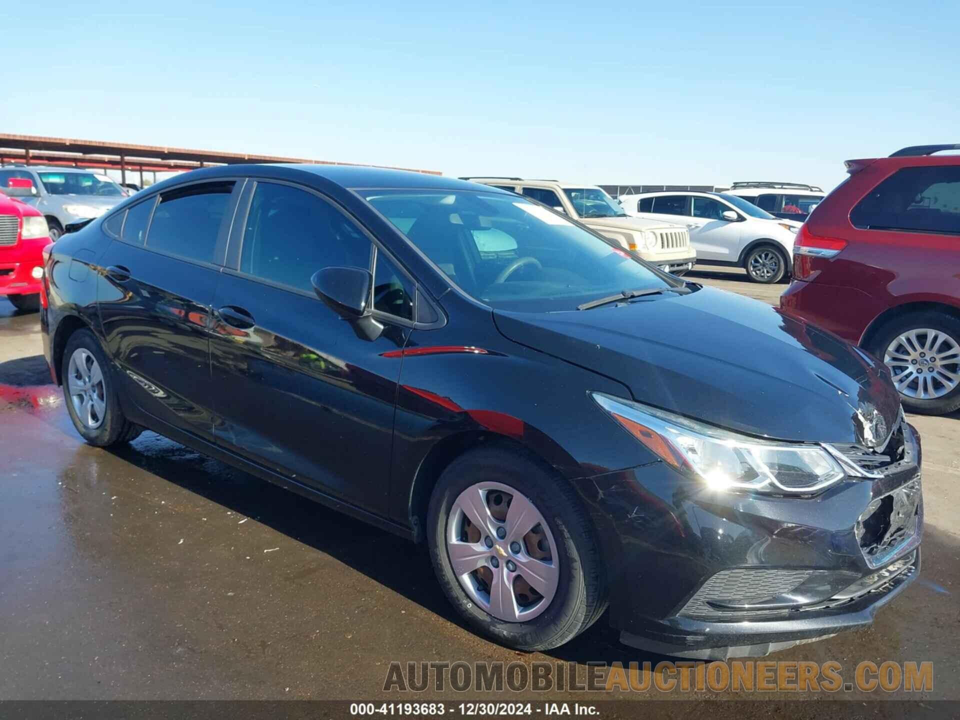 1G1BC5SM6J7215672 CHEVROLET CRUZE 2018