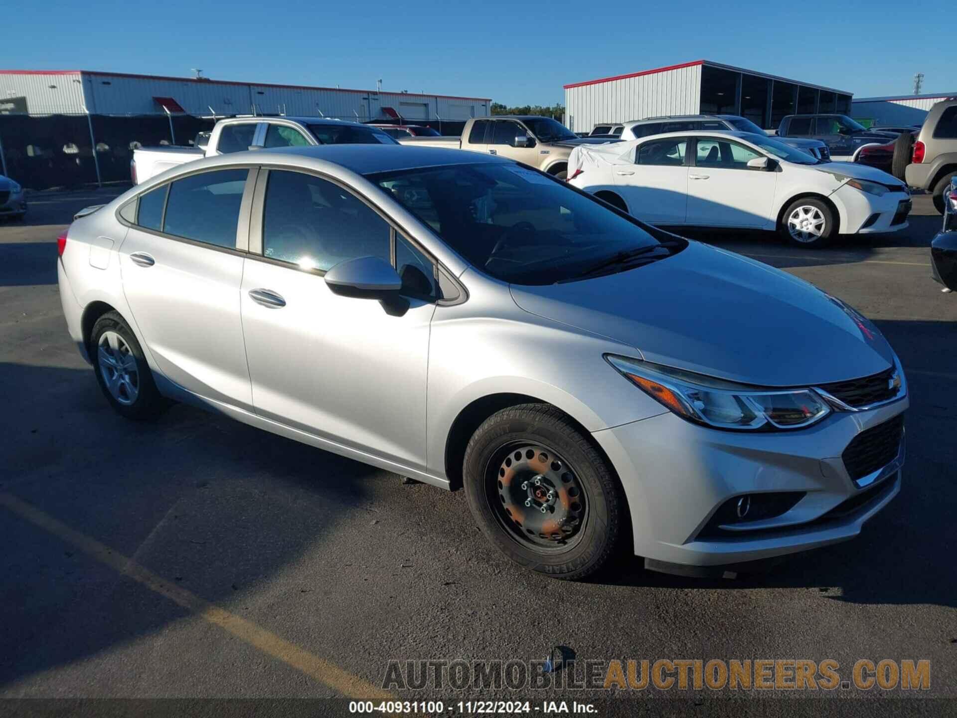 1G1BC5SM7J7101096 CHEVROLET CRUZE 2018