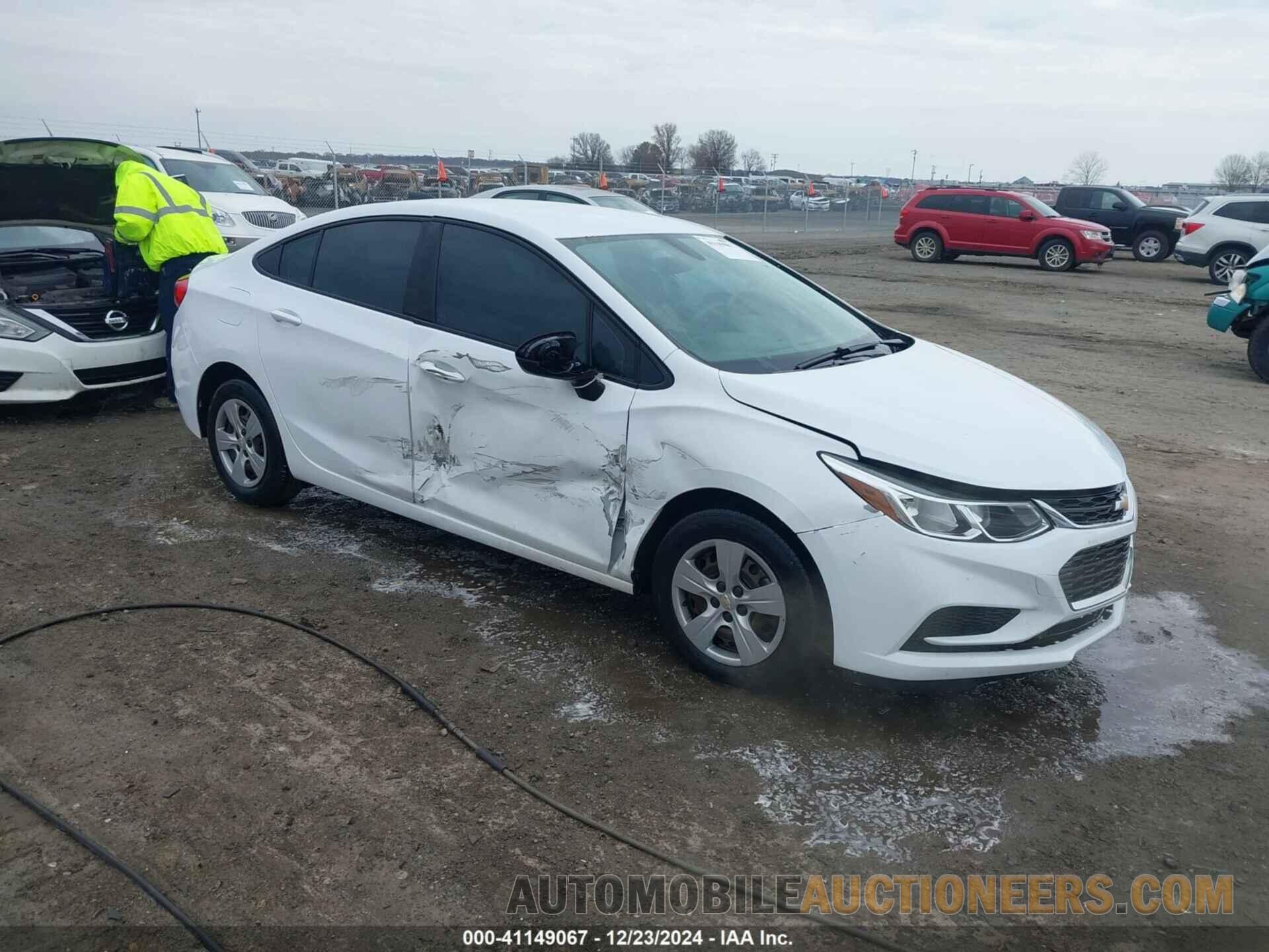 1G1BC5SM7J7236983 CHEVROLET CRUZE 2018