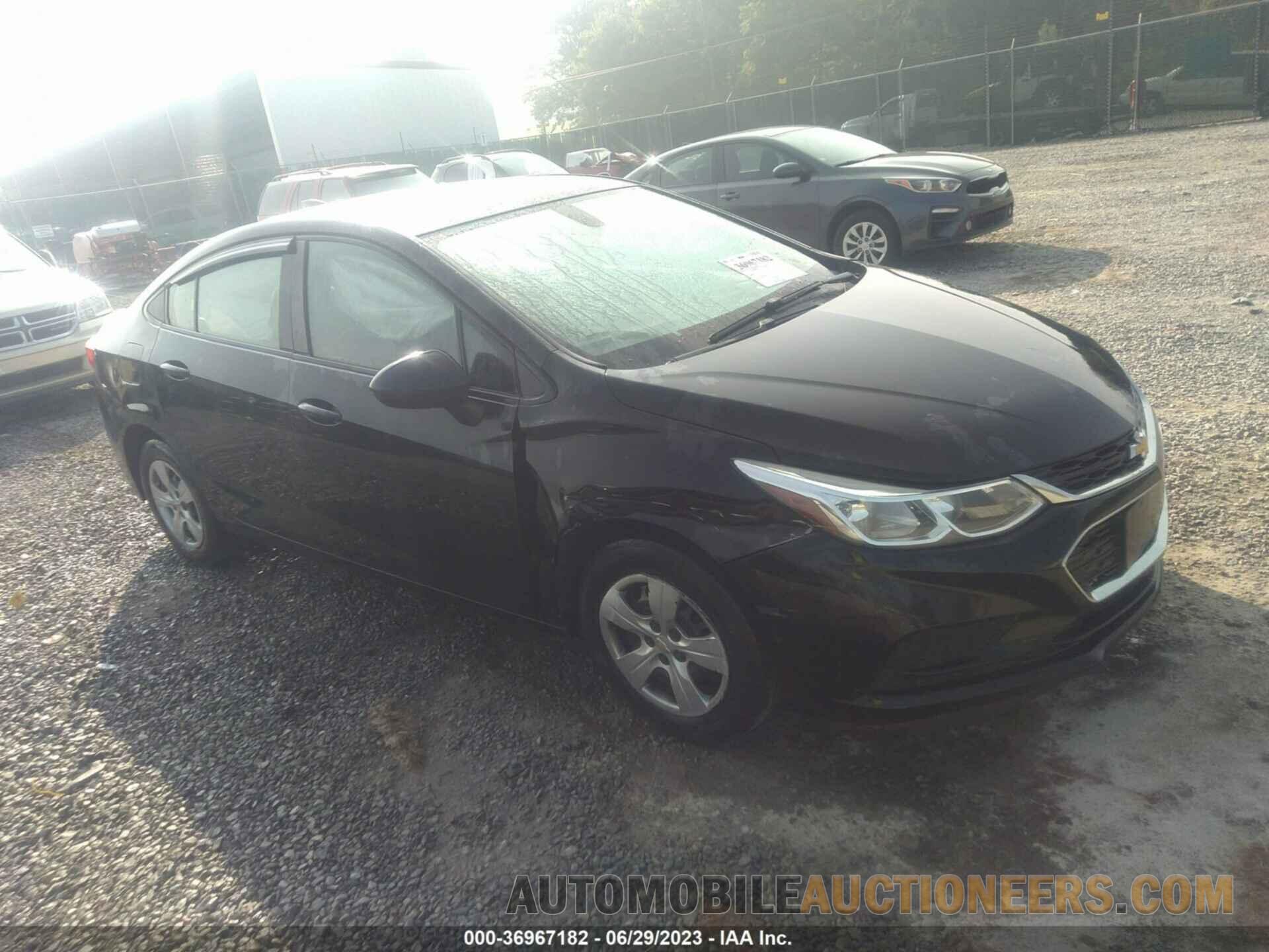 1G1BC5SM7J7243643 CHEVROLET CRUZE 2018