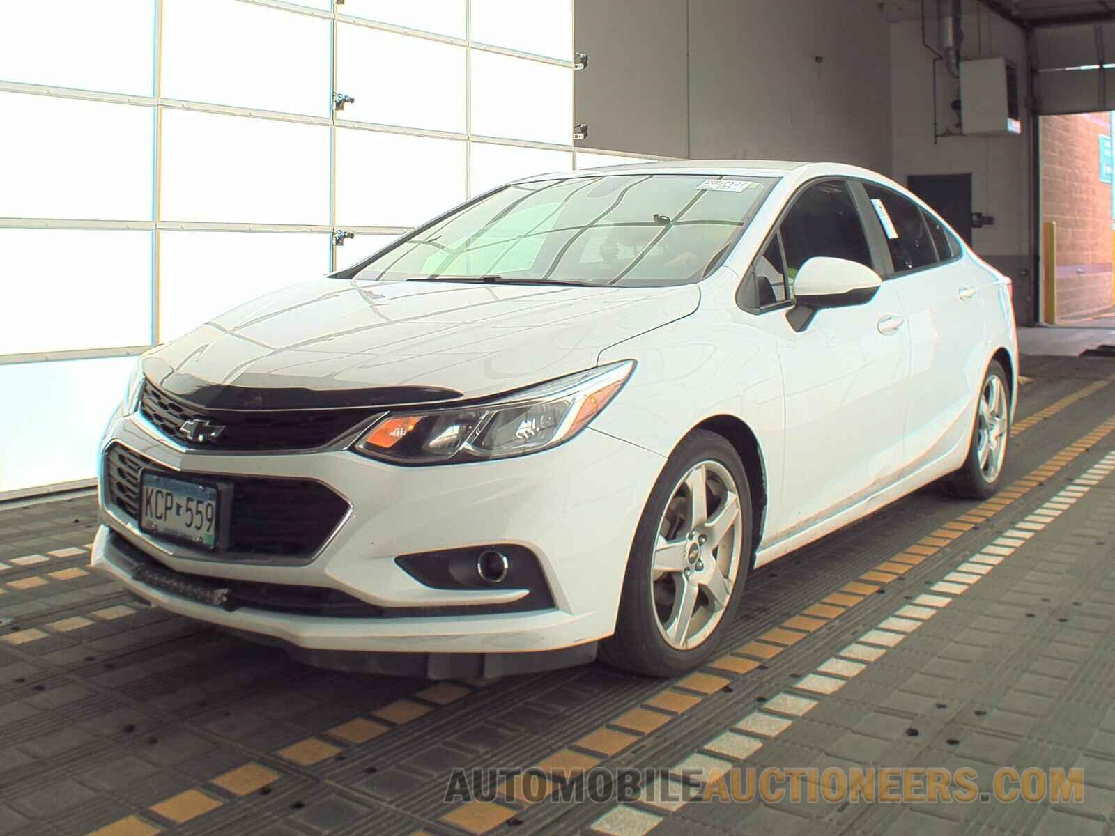 1G1BC5SM8H7140807 Chevrolet Cruze 2017