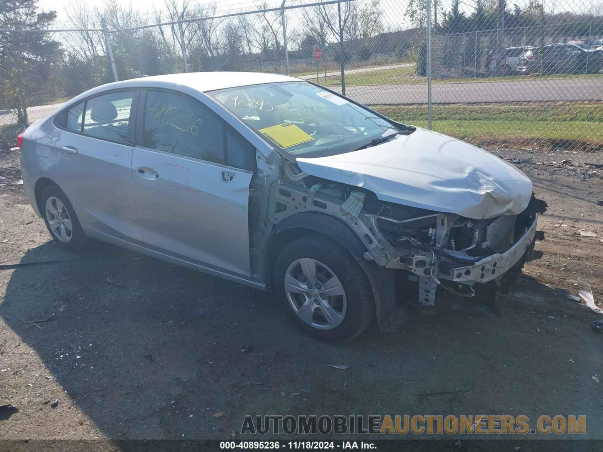 1G1BC5SM8H7161334 CHEVROLET CRUZE 2017