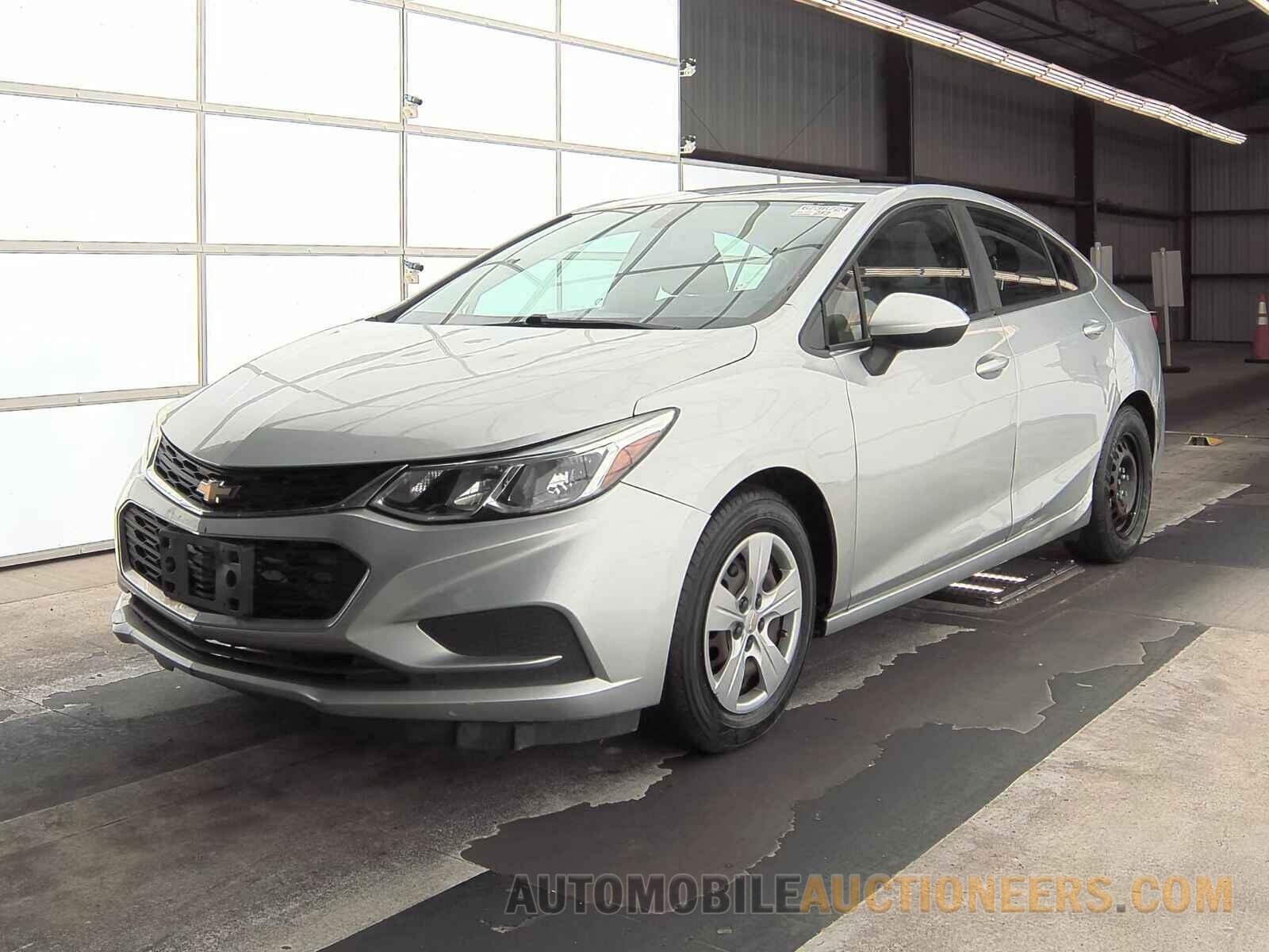 1G1BC5SM8H7214050 Chevrolet Cruze 2017