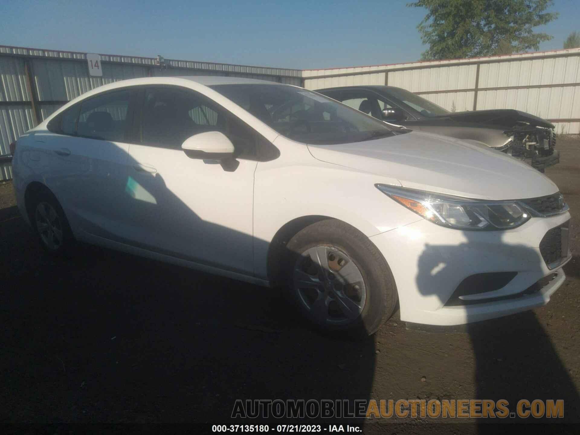 1G1BC5SM8J7112950 CHEVROLET CRUZE 2018