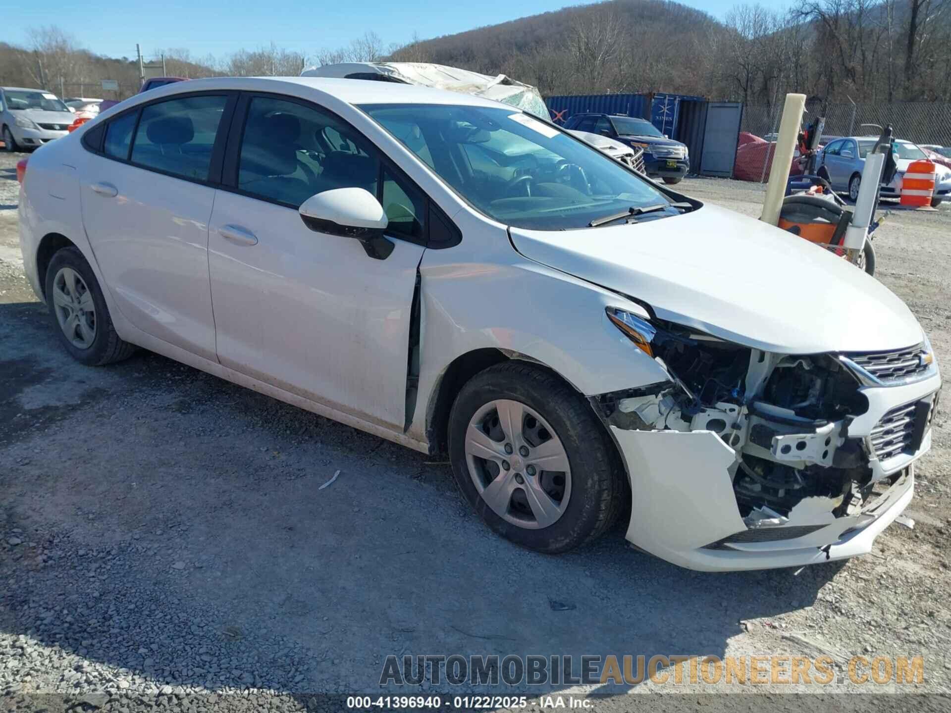 1G1BC5SM8J7127190 CHEVROLET CRUZE 2018