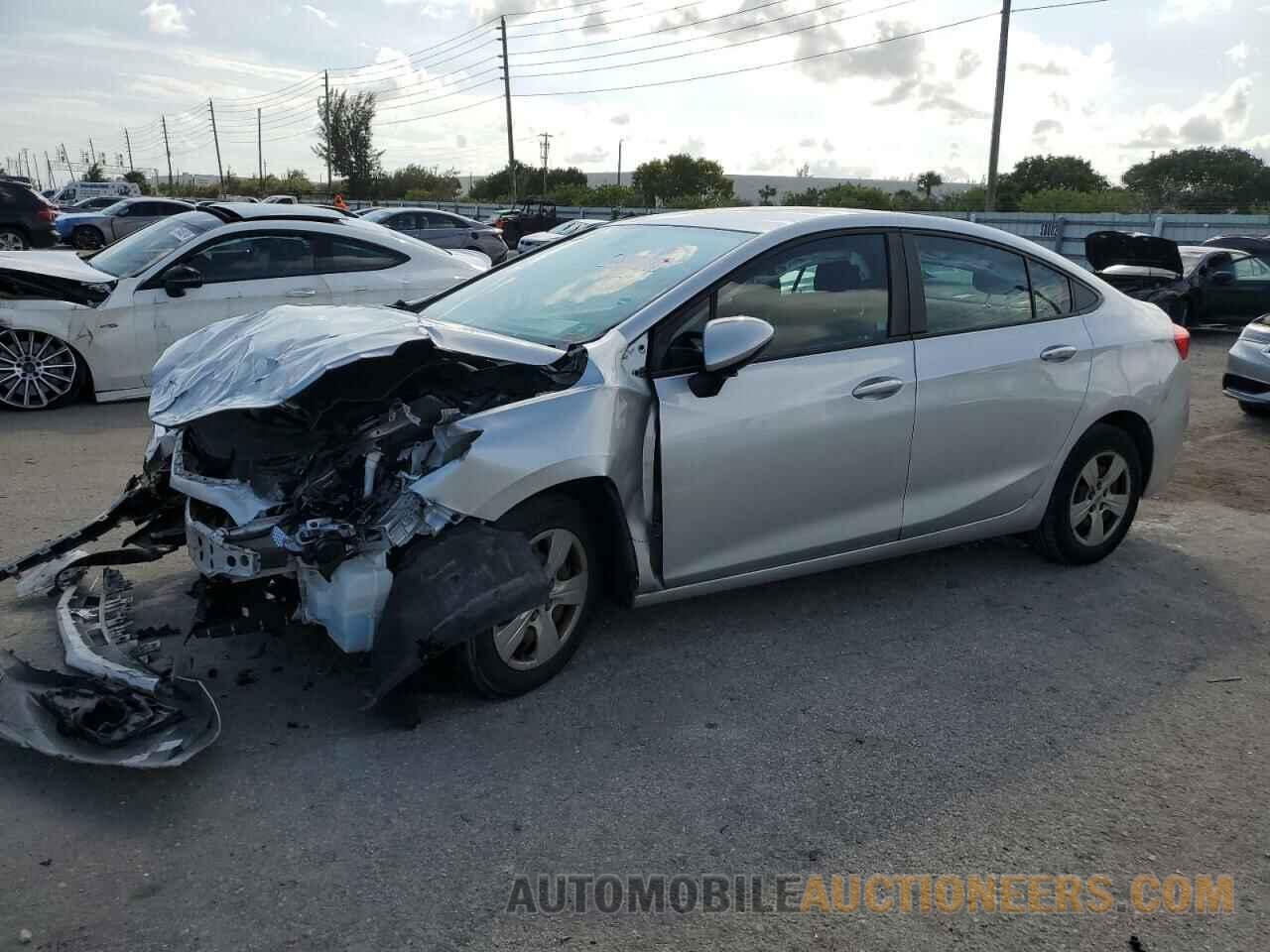 1G1BC5SM8J7167981 CHEVROLET CRUZE 2018