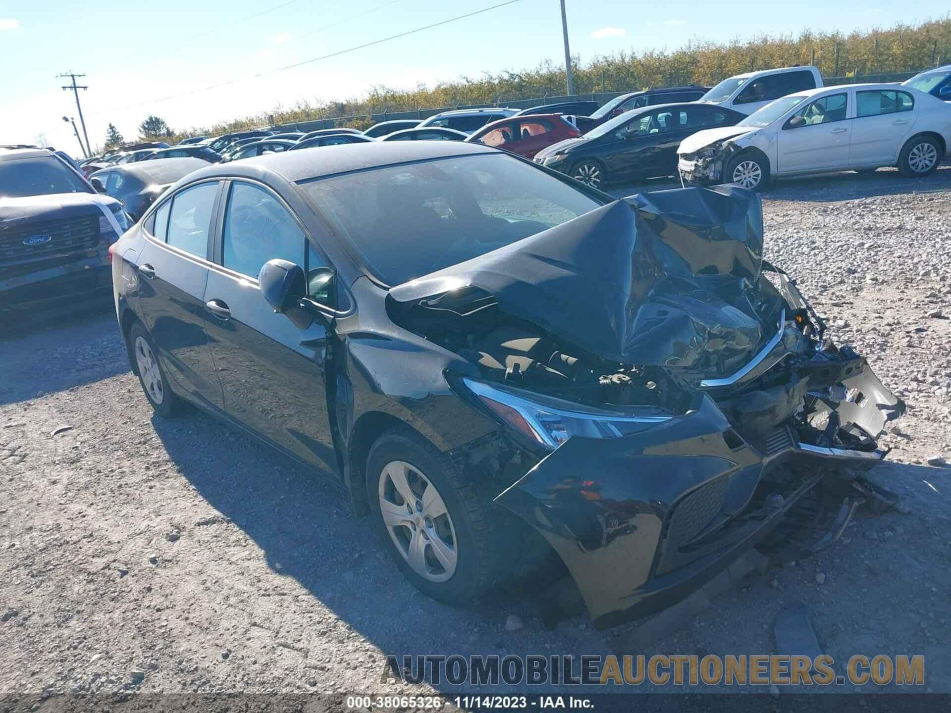 1G1BC5SM8J7171609 CHEVROLET CRUZE 2018