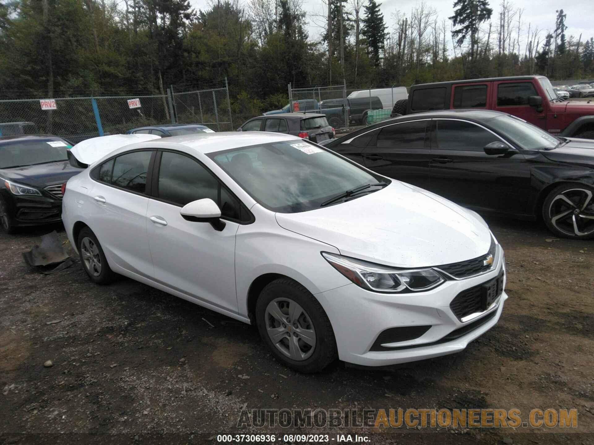 1G1BC5SM8J7181069 CHEVROLET CRUZE 2018