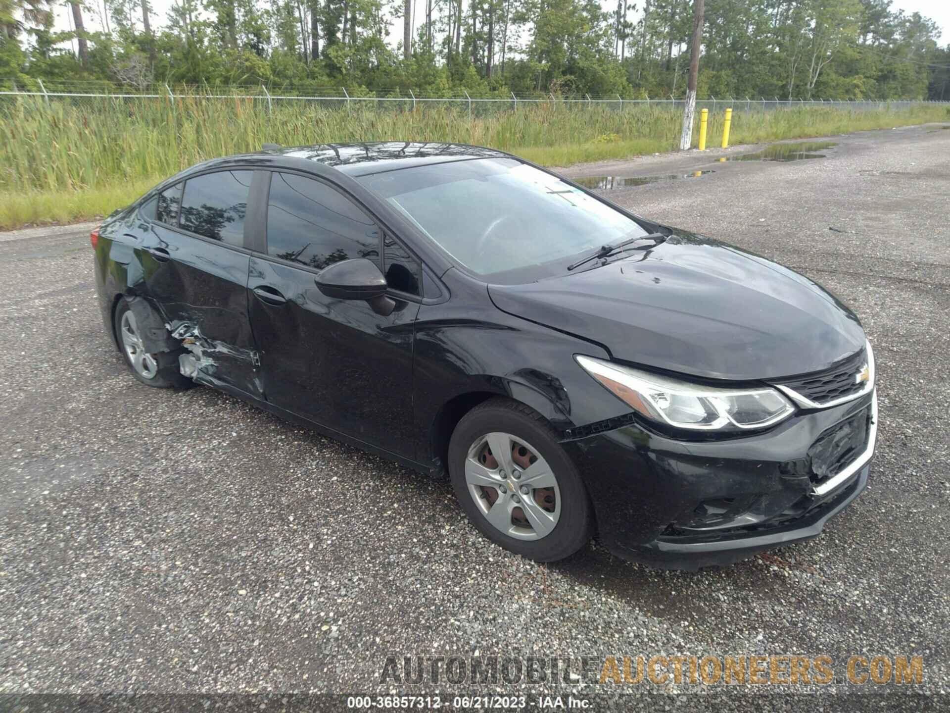 1G1BC5SM8J7197207 CHEVROLET CRUZE 2018