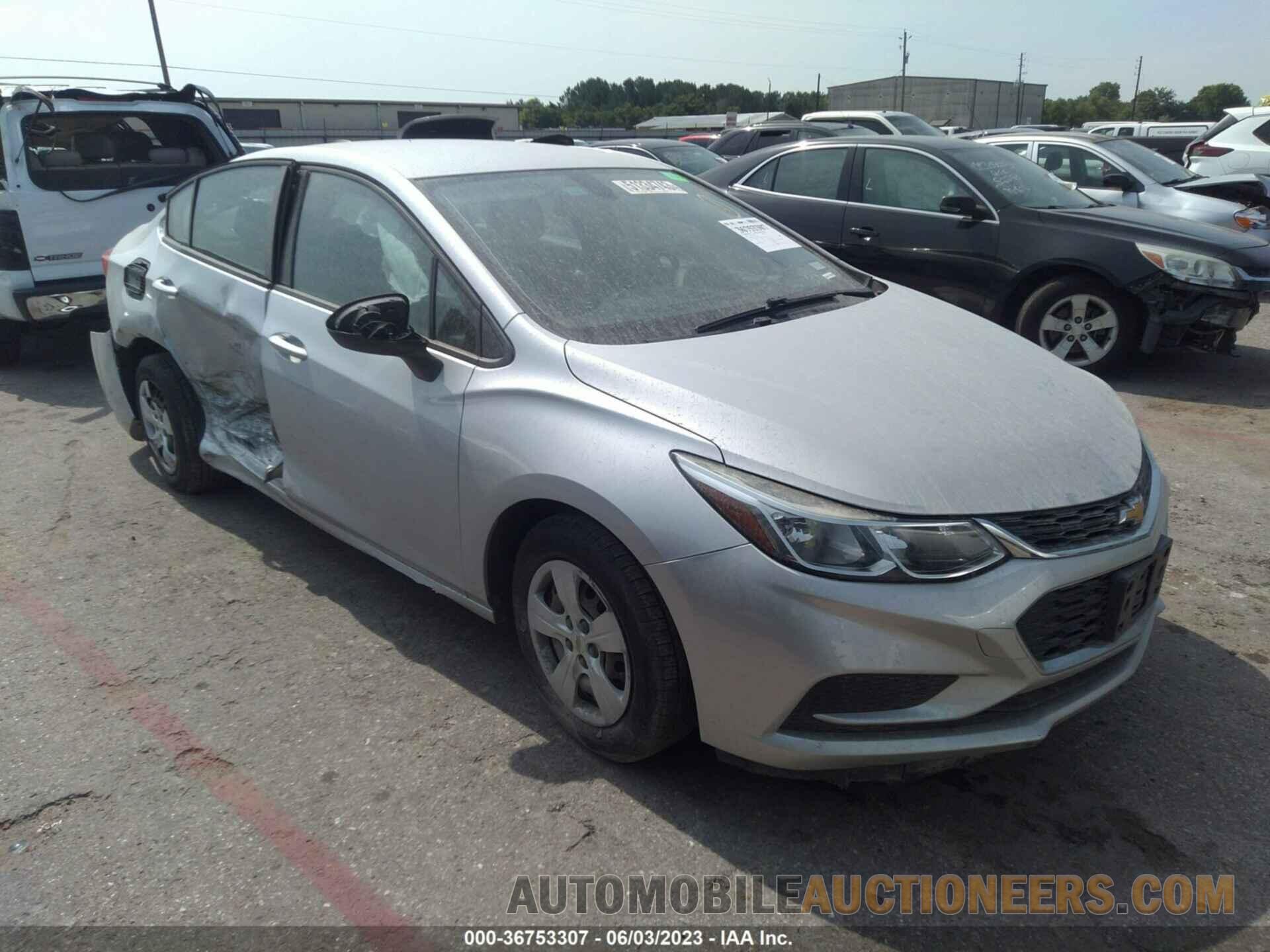 1G1BC5SM8J7215284 CHEVROLET CRUZE 2018