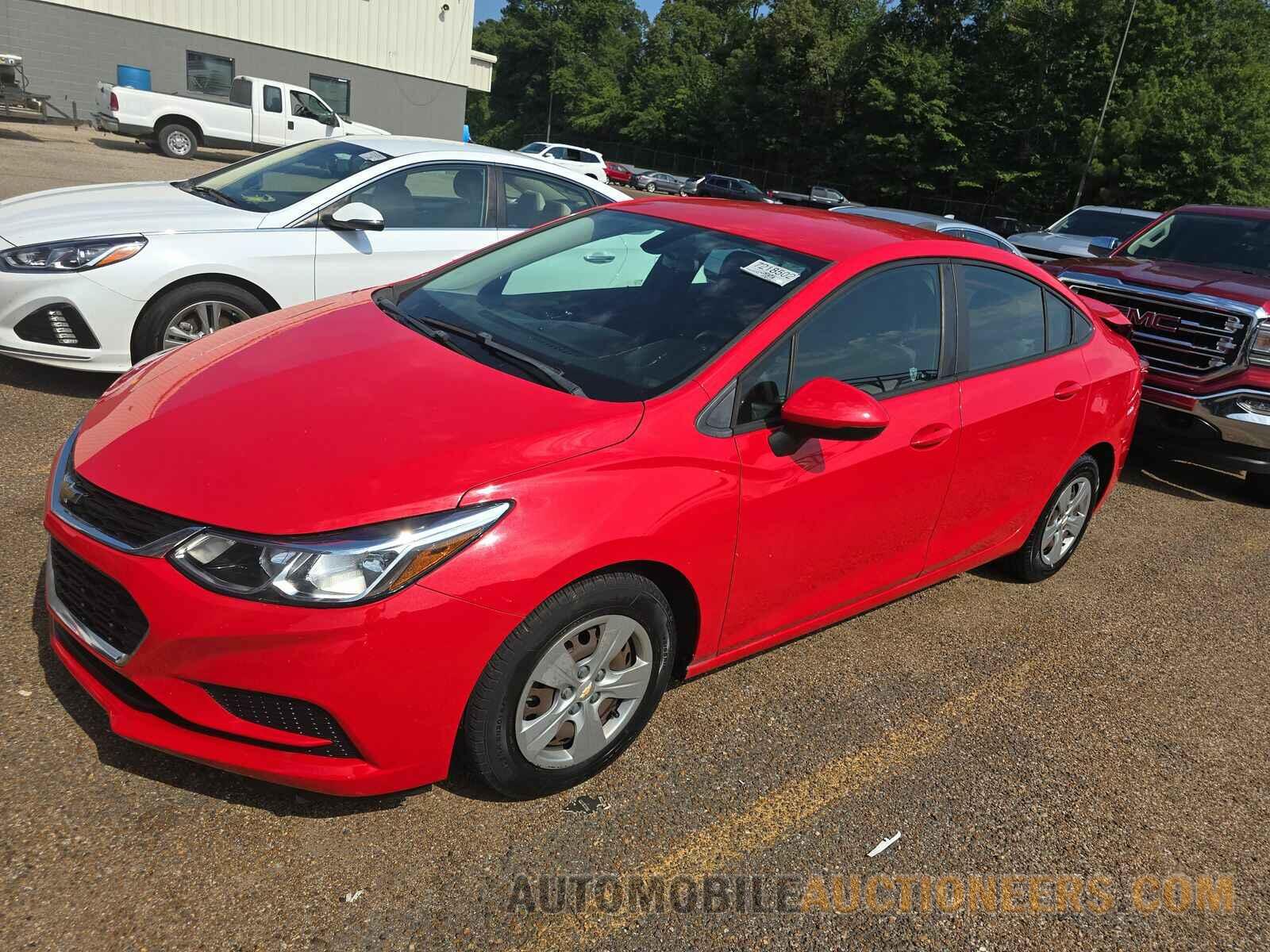 1G1BC5SM8J7225684 Chevrolet Cruze 2018