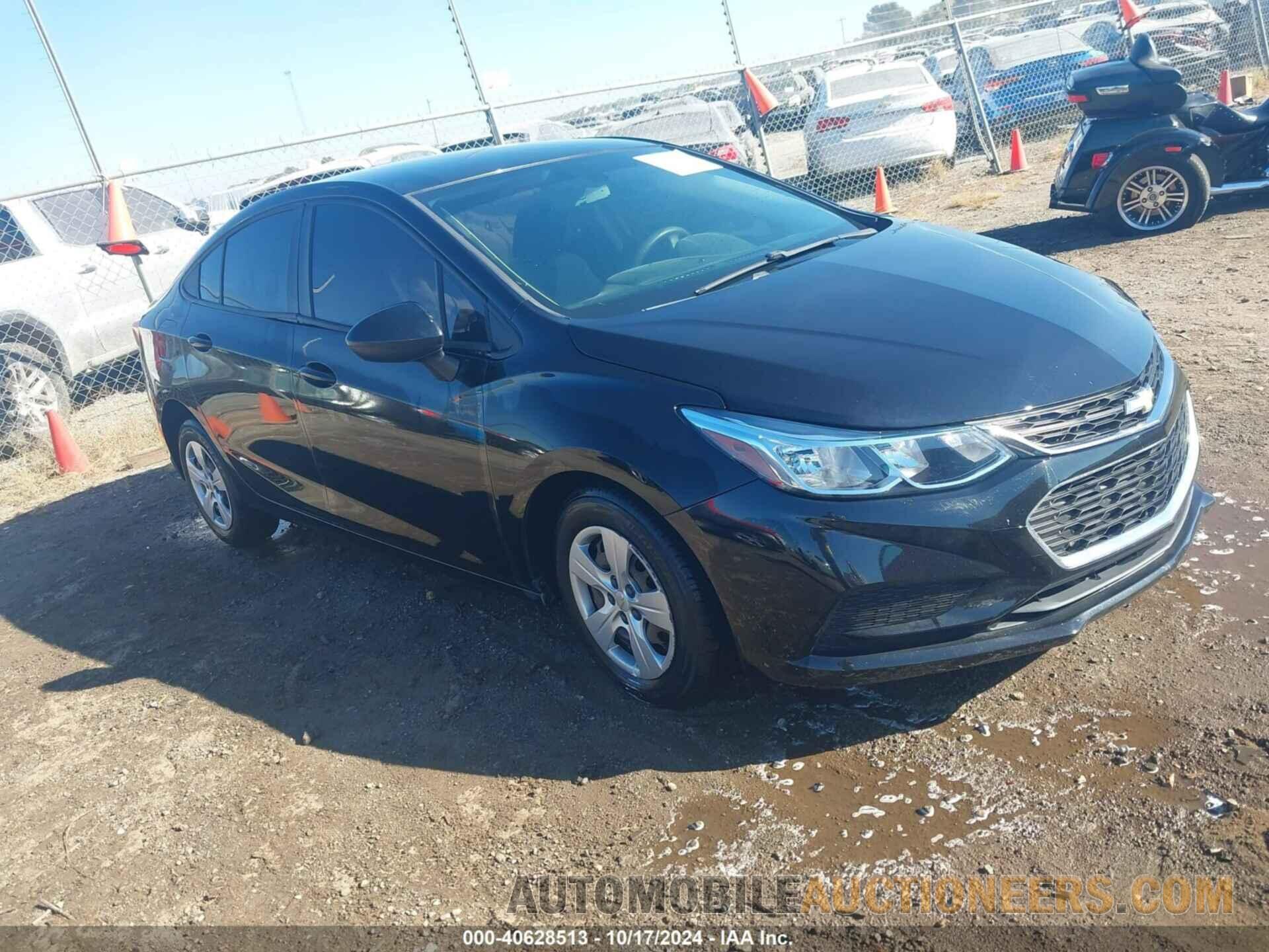 1G1BC5SM8J7247992 CHEVROLET CRUZE 2018