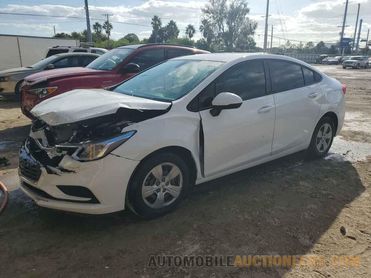 1G1BC5SM9J7104887 CHEVROLET CRUZE 2018