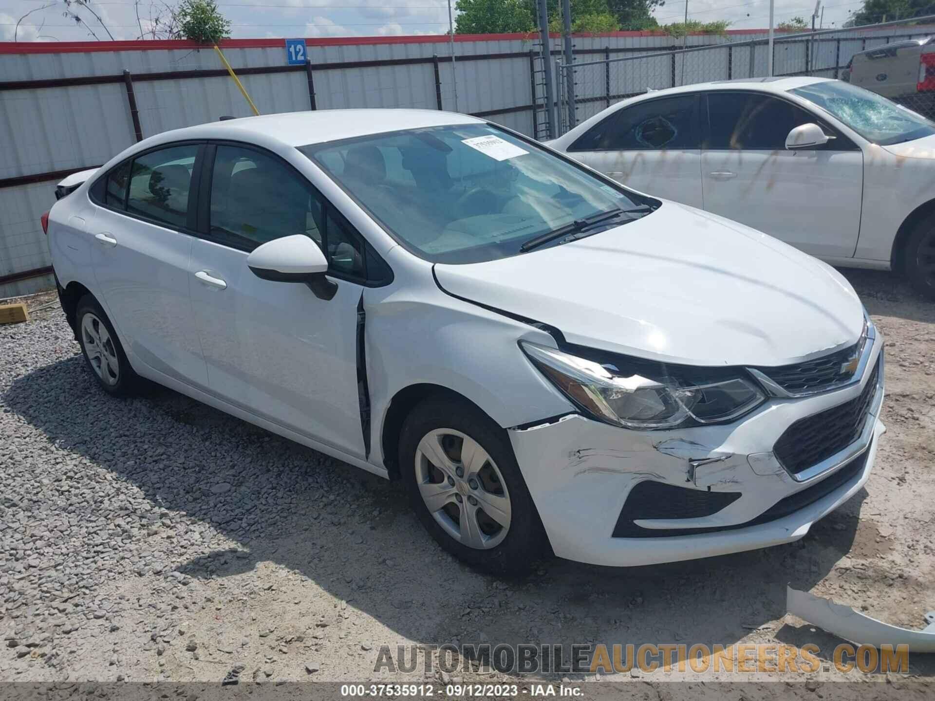 1G1BC5SM9J7105781 CHEVROLET CRUZE 2018