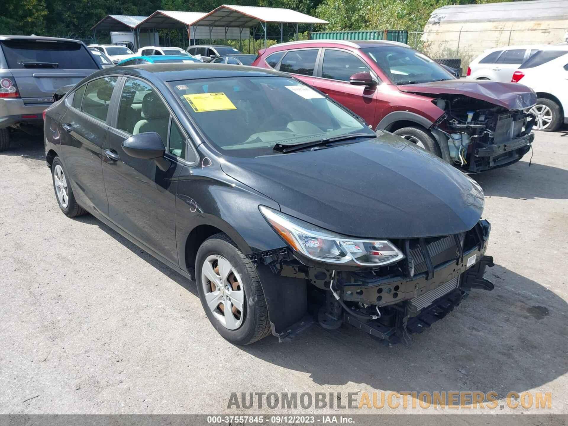 1G1BC5SM9J7215360 CHEVROLET CRUZE 2018