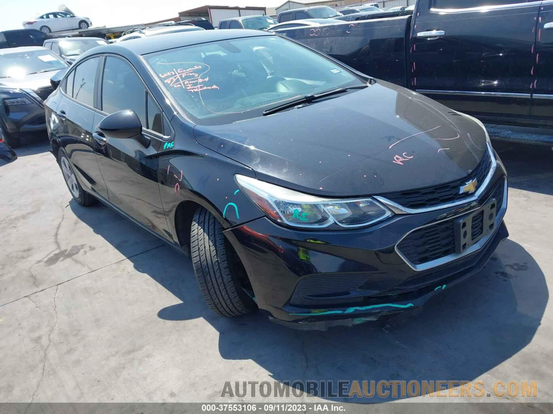 1G1BC5SM9J7216833 CHEVROLET CRUZE 2018