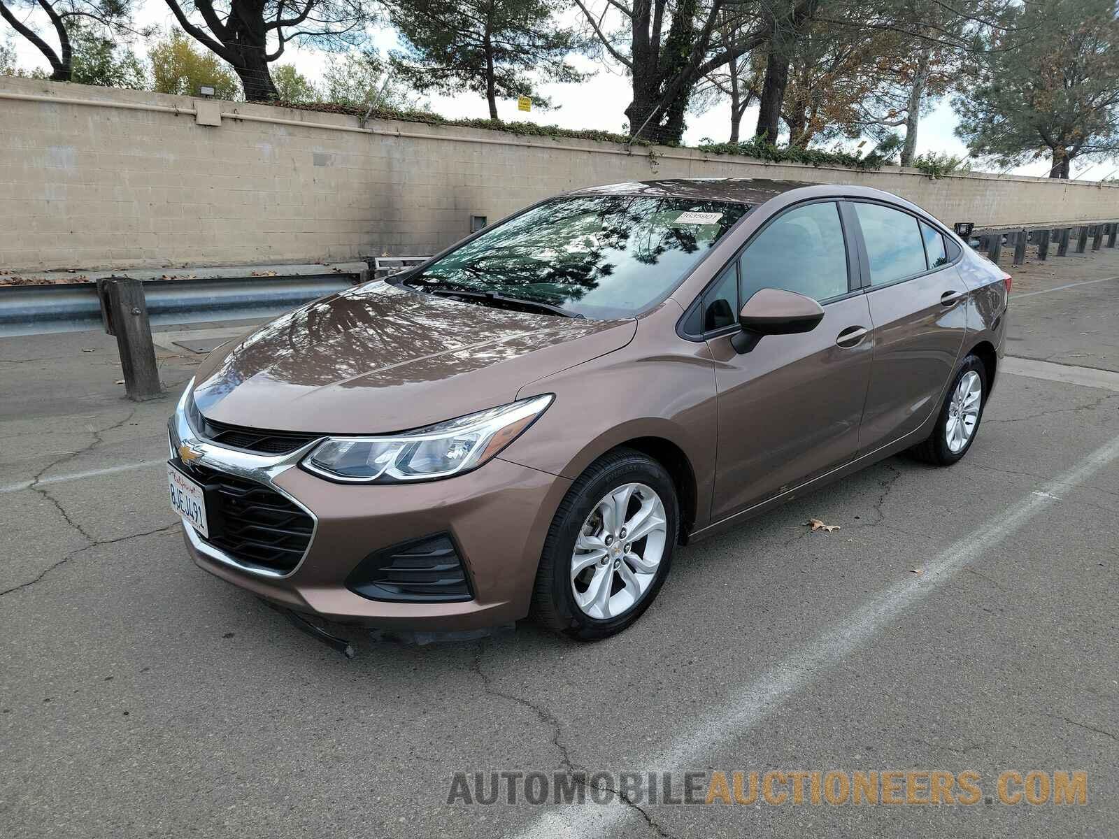 1G1BC5SM9K7129774 Chevrolet Cruze 2019