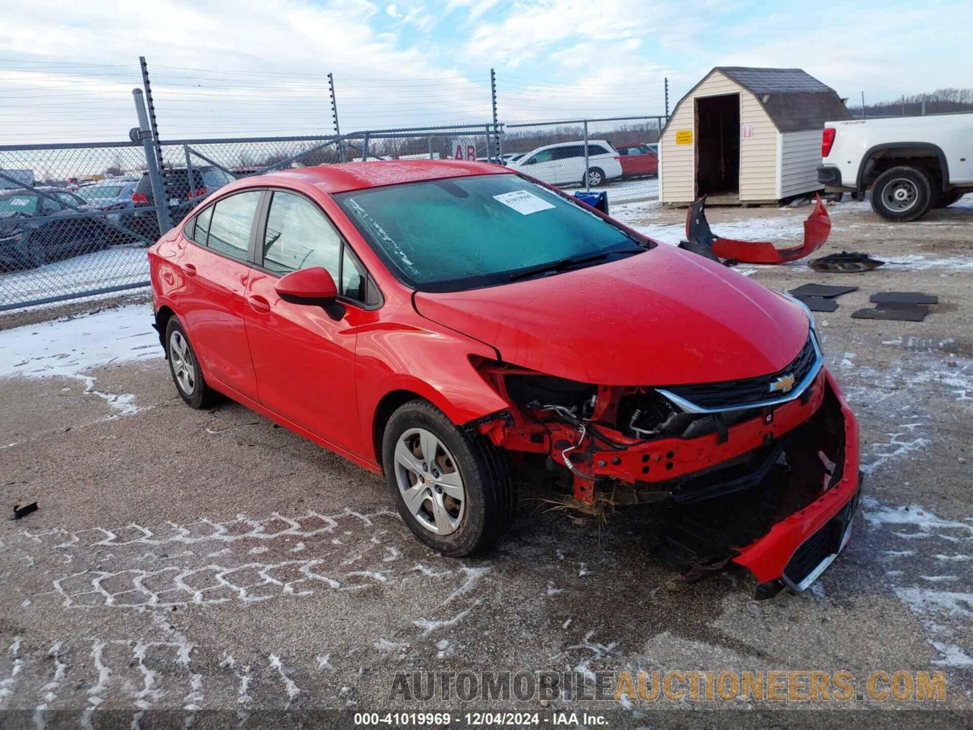 1G1BC5SMXH7258132 CHEVROLET CRUZE 2017