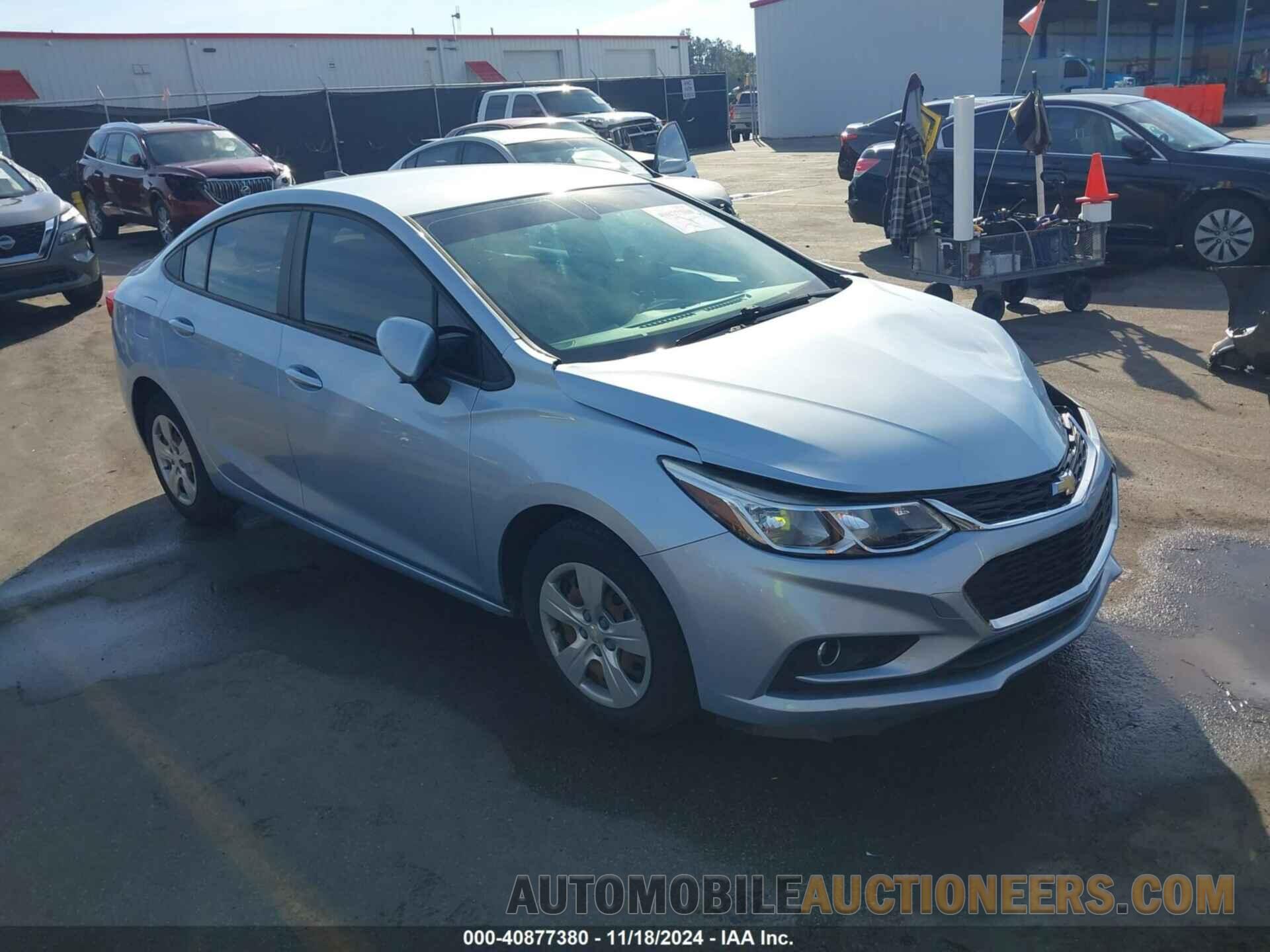 1G1BC5SMXJ7117289 CHEVROLET CRUZE 2018