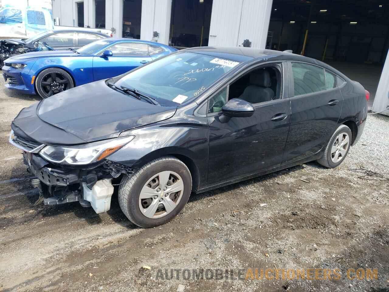 1G1BC5SMXJ7206067 CHEVROLET CRUZE 2018