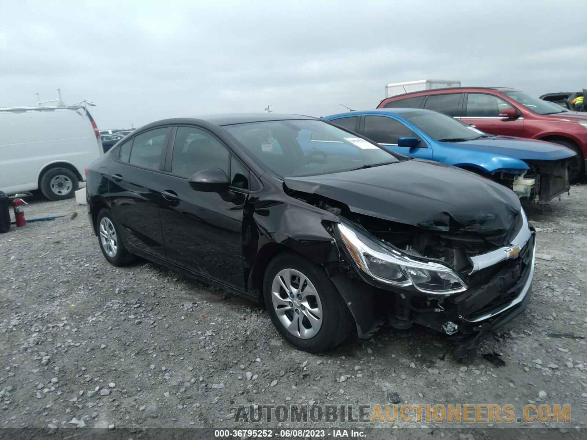 1G1BC5SMXK7121702 CHEVROLET CRUZE 2019