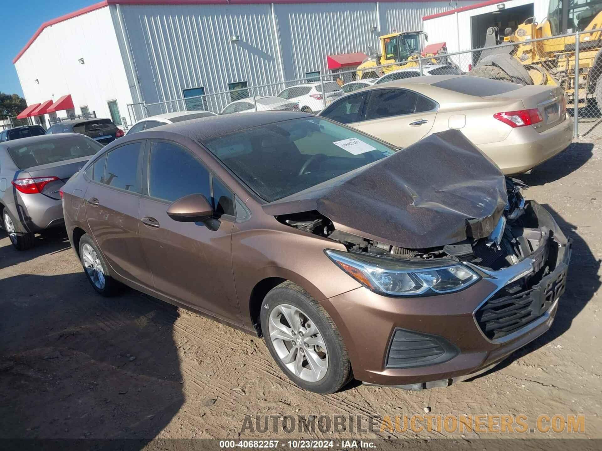 1G1BC5SMXK7126804 CHEVROLET CRUZE 2019