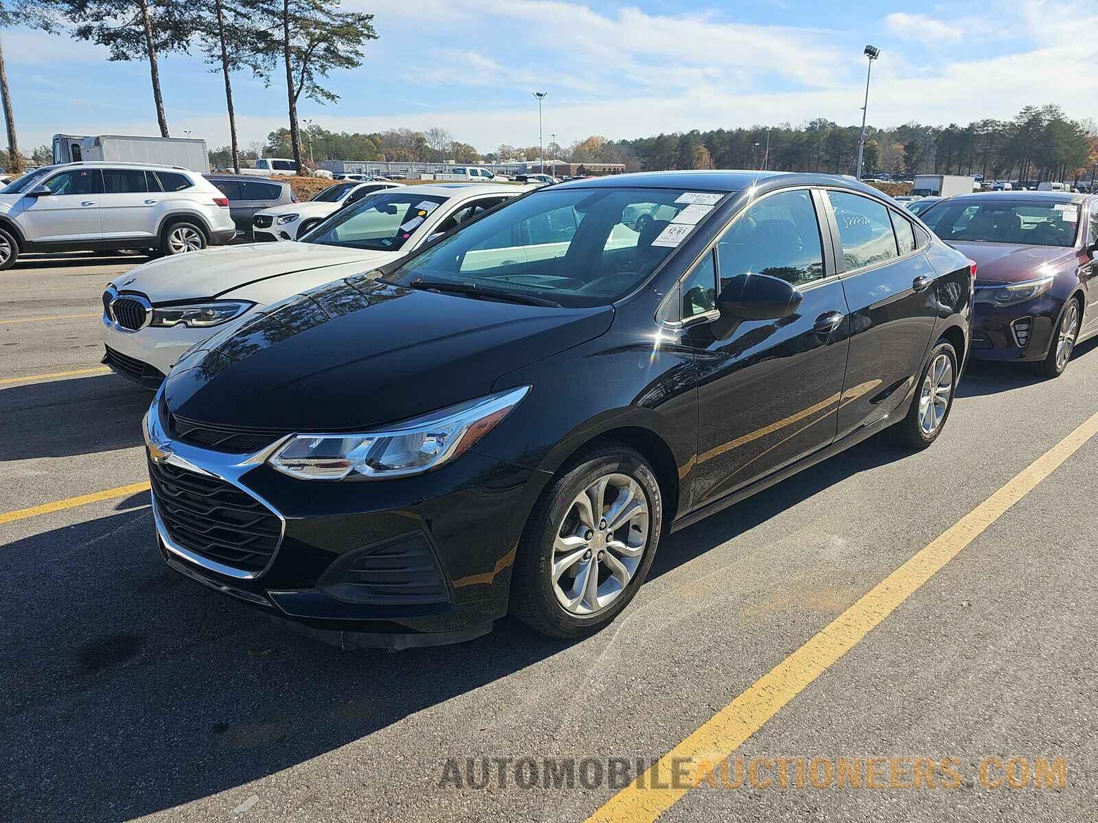 1G1BC5SMXK7131095 Chevrolet Cruze 2019